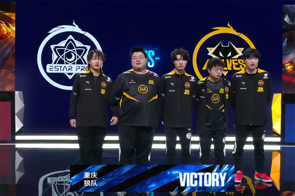 萨队在比赛 萨队在比赛